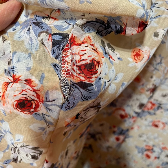 Long kimono. Duster. Neutral. Floral. - Picture 9 of 9